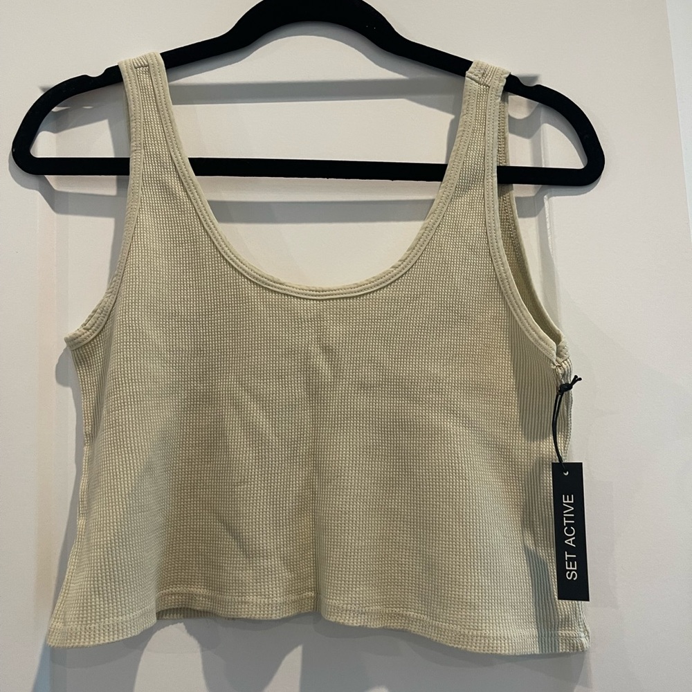 SET Active crop tank top